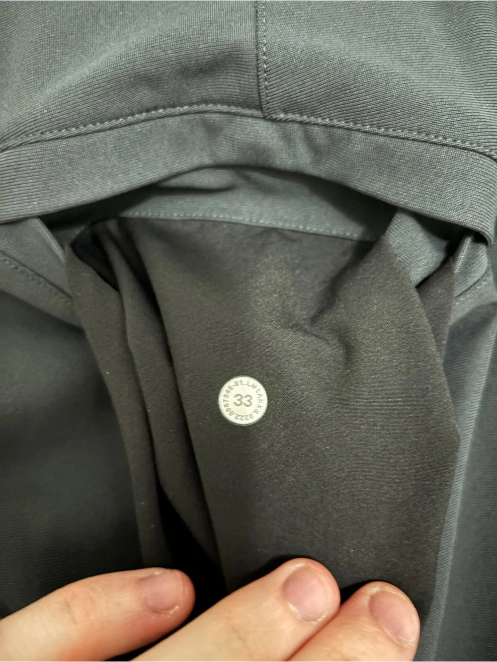 Men’s Lululemon Commission Classic Fit Pants - Picture 4 of 5